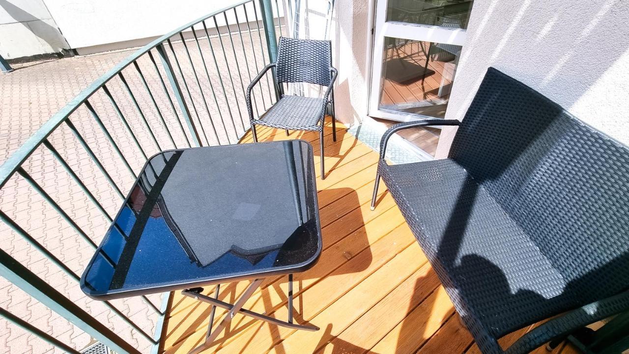 Malerische Maisonettewohnung Mit Zwei Balkonen Plauen Exteriör bild